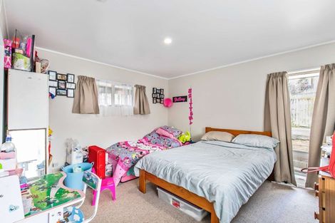 Photo of property in 57 Bellville Drive, Clendon Park, Auckland, 2103