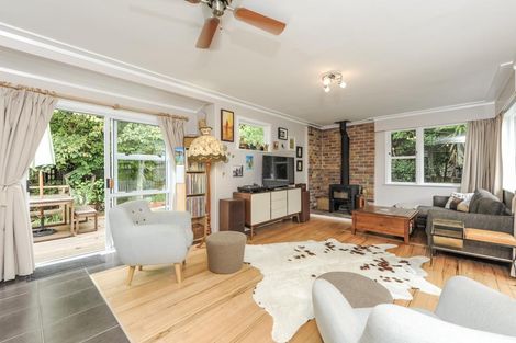Photo of property in 8 Autumn Avenue, Glen Eden, Auckland, 0602