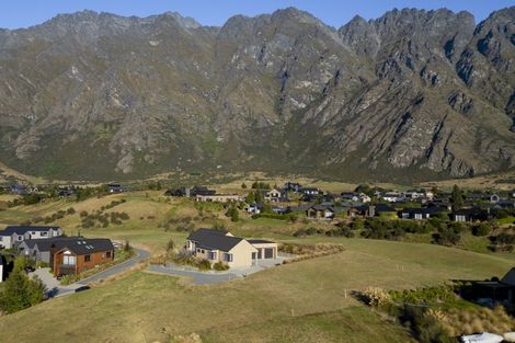 Photo of property in 8 Glenelg Lane, Jacks Point, 9371