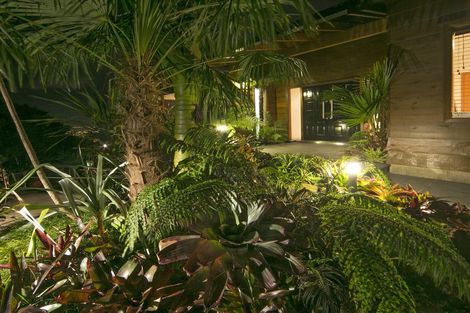 Photo of property in 491 Scenic Drive, Waiatarua, Auckland, 0612