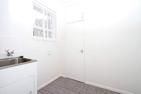 Photo of property in 19 Evans Road, Glen Eden, Auckland, 0602