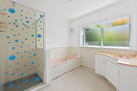 Photo of property in 21 Patons Road, Howick, Auckland, 2014