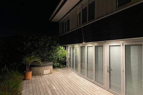 Photo of property in 9 City View Terrace, Birkenhead, Auckland, 0626