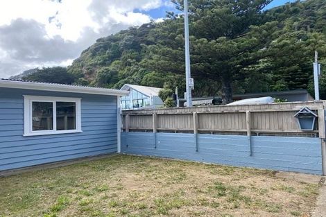 Photo of property in 152 Muritai Road, Eastbourne, Lower Hutt, 5013