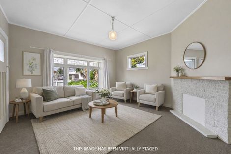 Photo of property in 1106 Karamu Road North, Mayfair, Hastings, 4122