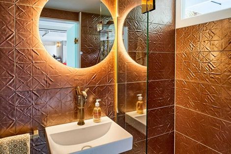 Photo of property in 15 Waitohu Road, York Bay, Lower Hutt, 5013