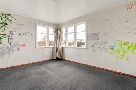 Photo of property in 11 Old Farm Road, Hamilton East, Hamilton, 3216