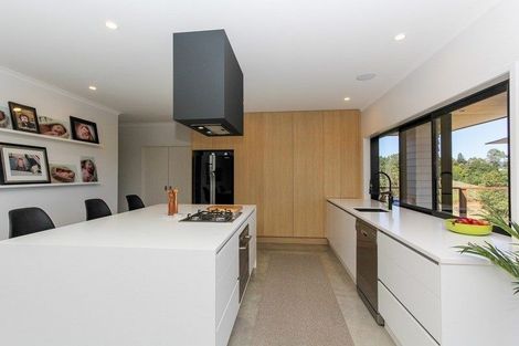 Photo of property in 5a Tupuhi Place, Highlands Park, New Plymouth, 4312