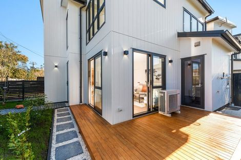 Photo of property in 8a Rowan Terrace, Te Atatu South, Auckland, 0610