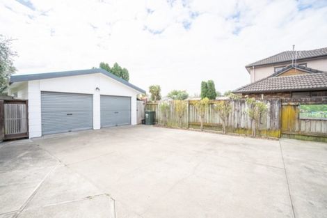 Photo of property in 53 Raglan Avenue, Cloverlea, Palmerston North, 4412