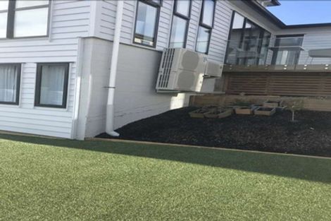 Photo of property in 2 Veneta Close, Flat Bush, Auckland, 2019