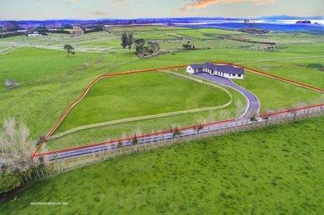 Photo of property in 80 Ewen Place, Karaka, Papakura, 2580