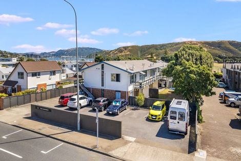 Photo of property in 6/35 Mana Esplanade, Paremata, Porirua, 5026