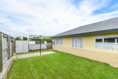 Photo of property in 104 Roberts Line, Kelvin Grove, Palmerston North, 4414