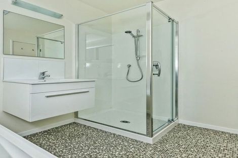 Photo of property in 1/56 Oaktree Avenue, Browns Bay, Auckland, 0630