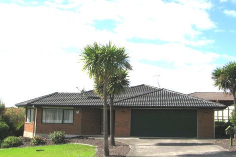 Photo of property in 97 Buscomb Avenue, Henderson, Auckland, 0610