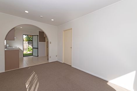 Photo of property in 14/85 Edmonton Road, Henderson, Auckland, 0612