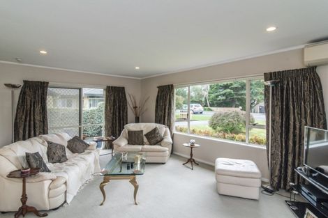 Photo of property in 166a Raumati Road, Raumati Beach, Paraparaumu, 5032