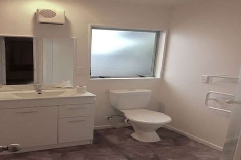 Photo of property in 131 Clovelly Road, Bucklands Beach, Auckland, 2012