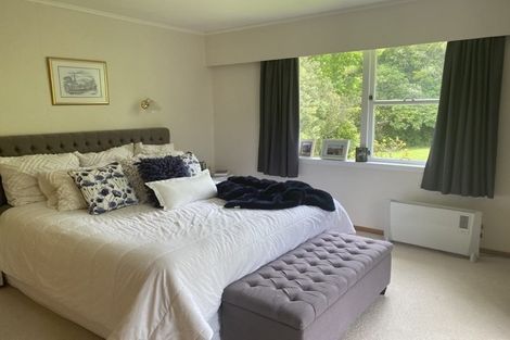 Photo of property in 50 Seaview Road, Paremata, Porirua, 5024