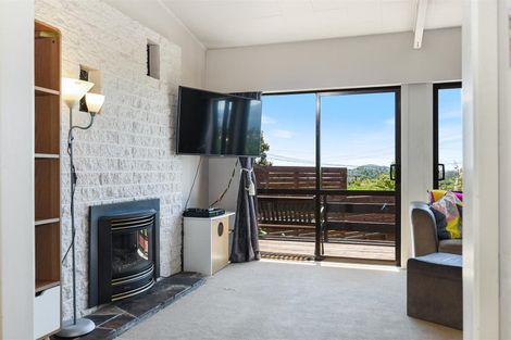 Photo of property in 6 Hawk Place, Selwyn Heights, Rotorua, 3015