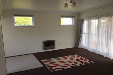 Photo of property in 2/25 Nutsey Avenue, Northcote, Auckland, 0627