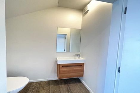 Photo of property in 11 Aramata Road, Papakura, 2110