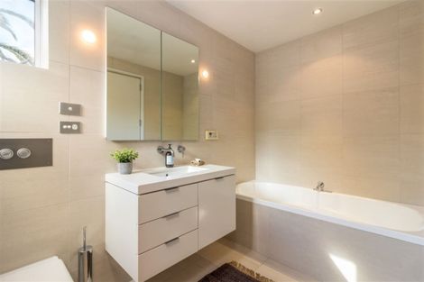 Photo of property in 88a Glandovey Road, Fendalton, Christchurch, 8052