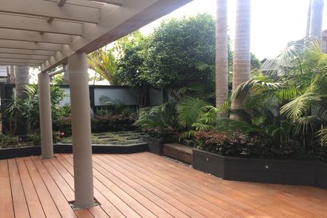 Photo of property in 2/39 Church Street, Northcote Point, Auckland, 0627