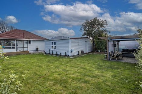 Photo of property in 8 Tenby Place, Avondale, Christchurch, 8061