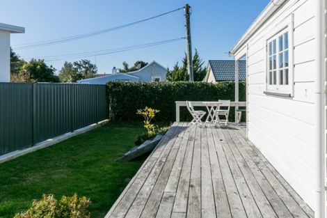 Photo of property in 59 Ferry Road, Clive, 4102