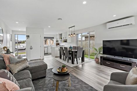 Photo of property in 16 Perla Road, Pukekohe, 2120