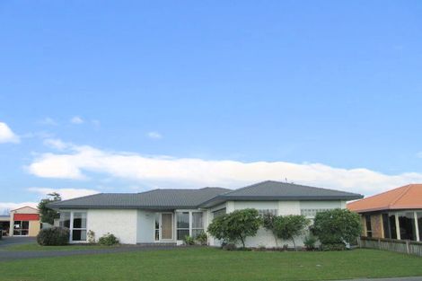 Photo of property in 23a Russley Drive, Mount Maunganui, 3116