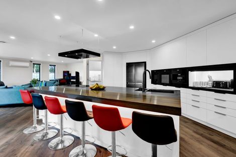 Photo of property in 25b Dolphin Parade, Bell Block, New Plymouth, 4312