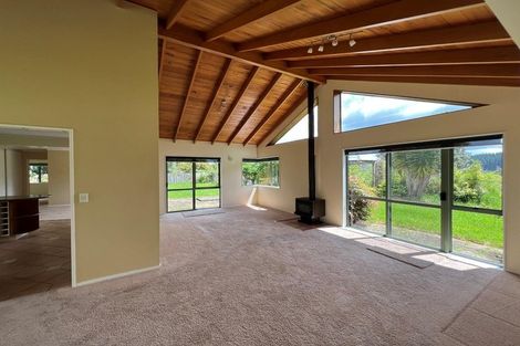 Photo of property in 54 Russell Road, Wainui, Silverdale, 0992