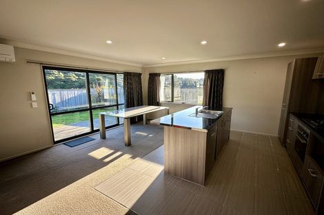 Photo of property in 6 Moonsail Drive, Whitby, Porirua, 5024