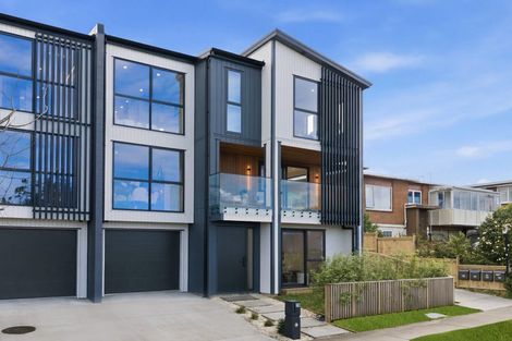 Photo of property in 2b Rangitoto Terrace, Milford, Auckland, 0620