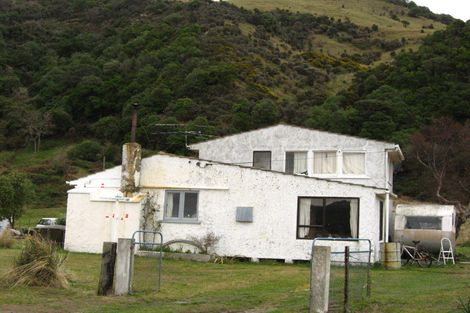 Photo of property in 807 Aramoana Road, Aramoana, Port Chalmers, 9082