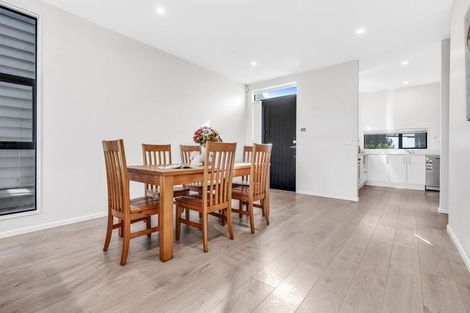 Photo of property in 15 Battalion Drive, Papakura, 2110