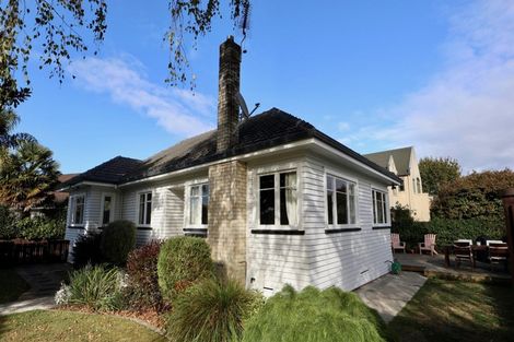 Photo of property in 58 Grosvenor Street, Cambridge, 3434