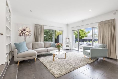 Photo of property in 204 Schnapper Rock Road, Schnapper Rock, Auckland, 0632