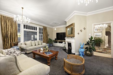 Photo of property in 60 Cheviot Road, Lowry Bay, Lower Hutt, 5013