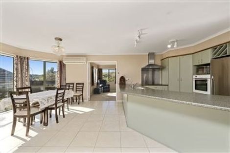 Photo of property in 62 Waikite Road, Welcome Bay, Tauranga, 3112