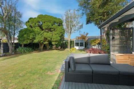 Photo of property in 33 Ngaio Street, Saint Martins, Christchurch, 8022