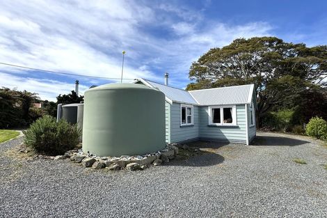 Photo of property in 2262 Papatowai Highway, Maclennan, Owaka, 9586