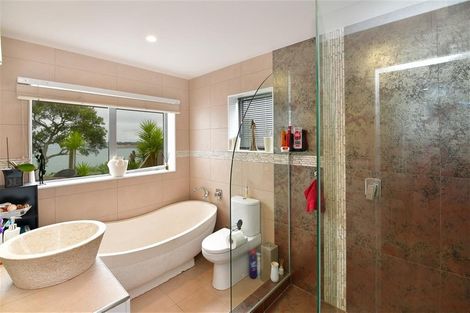 Photo of property in 51 Hawaiian Parade, Arkles Bay, Whangaparaoa, 0932