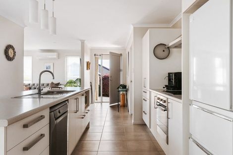 Photo of property in 7 Vista Close, Omokoroa, 3114