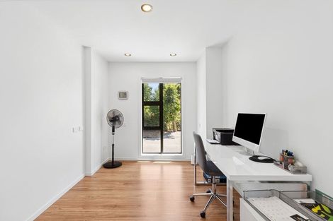 Photo of property in 289 Riverbank Road, Wanaka, 9382