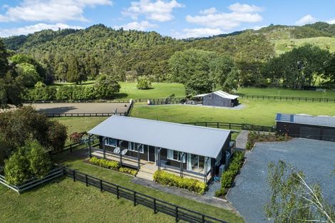 Photo of property in 2493 Hunua Road, Hunua, Papakura, 2583