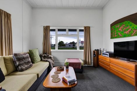 Photo of property in 43 Parris Street, Waitara, 4320
